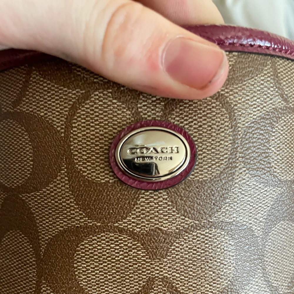 Coach purse - Picture 4 of 8
